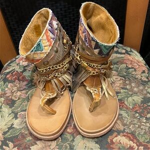Vero Cuoio Karma of Change Bohemian Gypsy Sandals with Gold Chain Embellishments